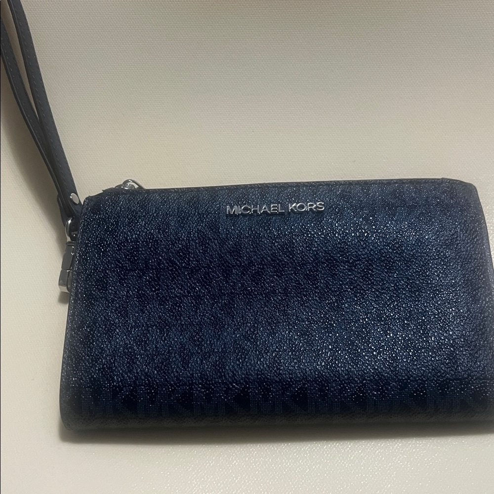 Michael Kors Wallet Wristlet Blue w/silver hardware & MK LINING